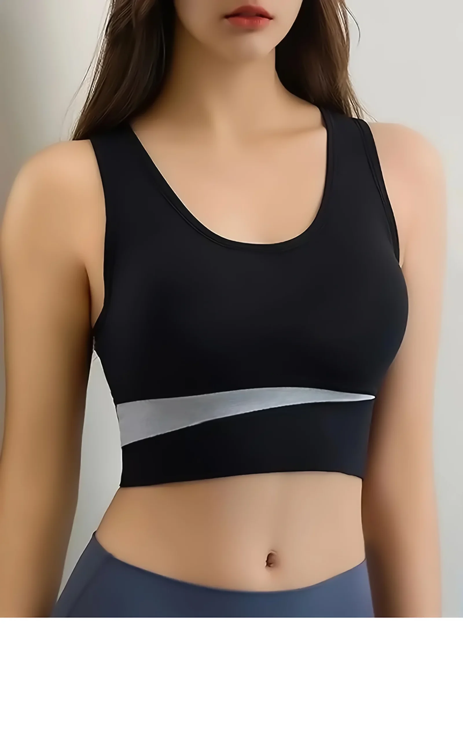 V High-Support Sports Bra - Image 2